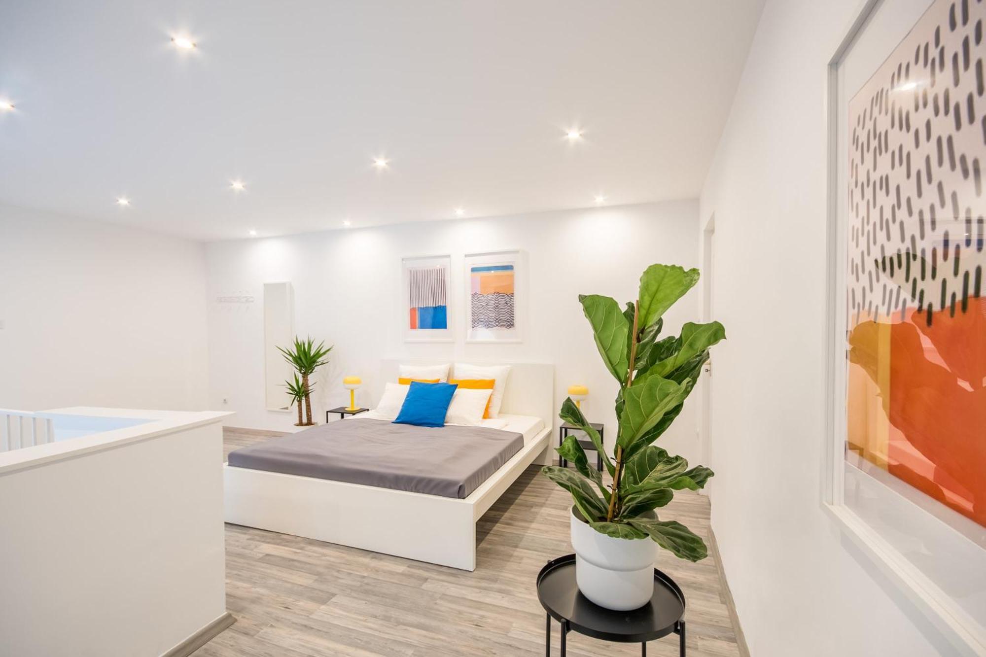 - Large - Easy Sleep Apartment *