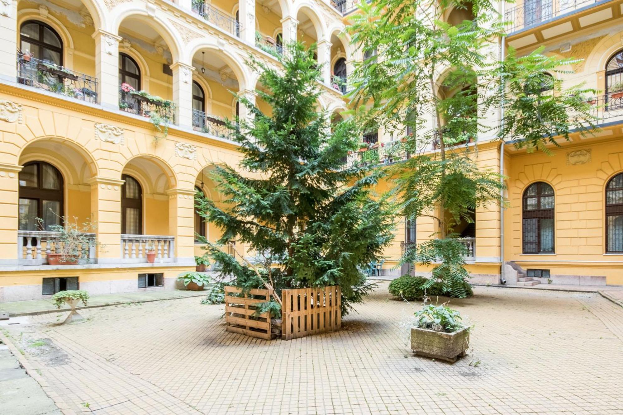 - Large - Easy Sleep Apartment Budapest